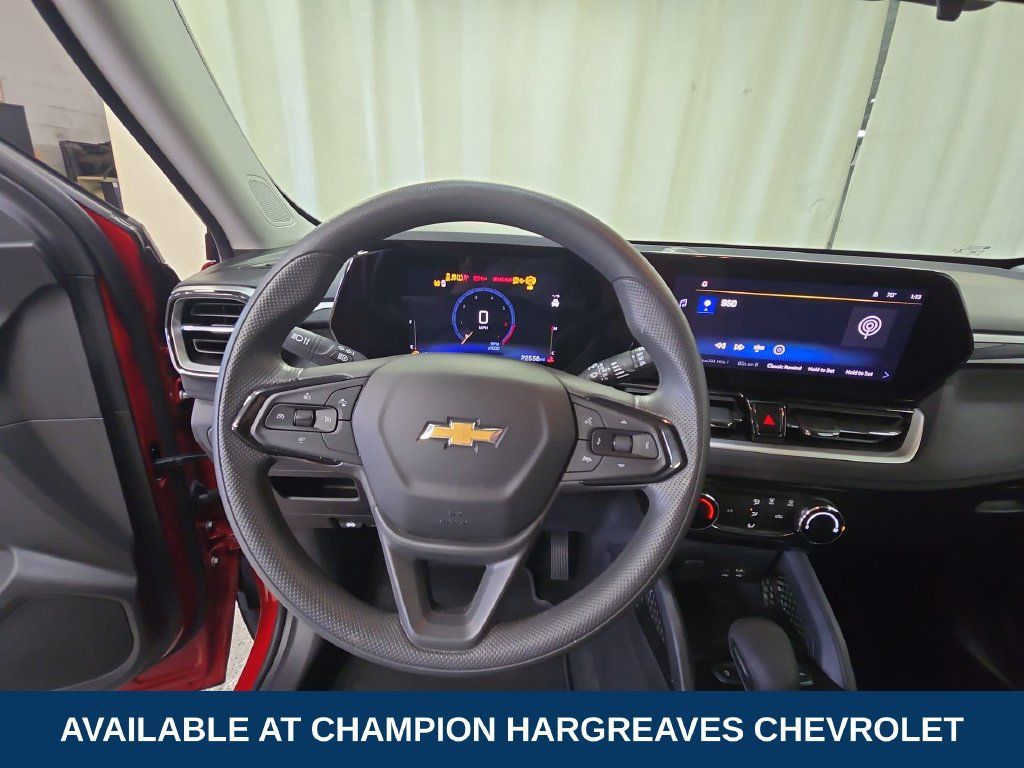 Used 2026 Chevrolet TrailBlazer LT AWD/4WD image 14