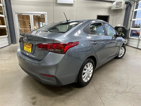 Used 2020 Hyundai Accent SEL image 5