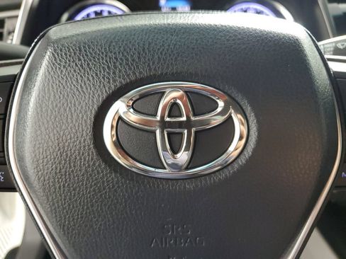 Used 2020 Toyota Camry LE FWD image 20