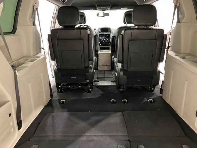 Used 2018 Dodge Grand Caravan SXT FWD image 48