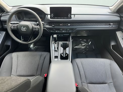 Used 2024 Honda Accord EX image 32
