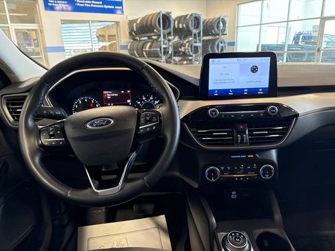 Used 2022 Ford Escape SE w/ Convenience Package AWD/4WD image 12