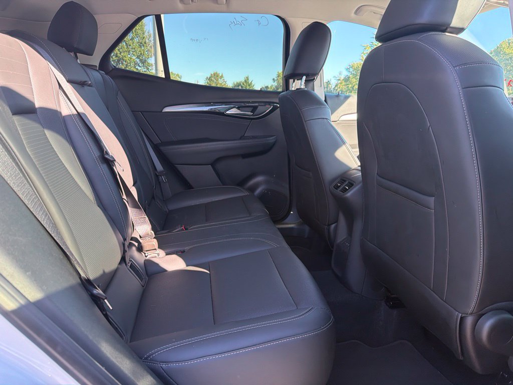 Used 2024 Buick Envision Preferred AWD/4WD image 29