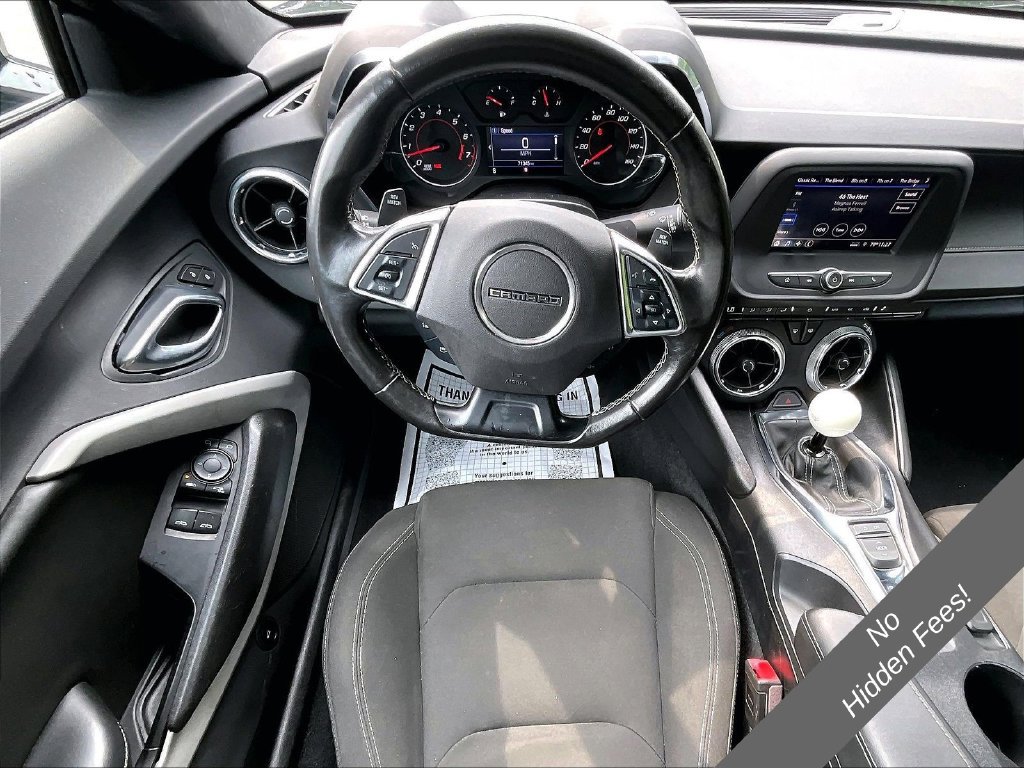 Used 2020 Chevrolet Camaro LT RWD image 5