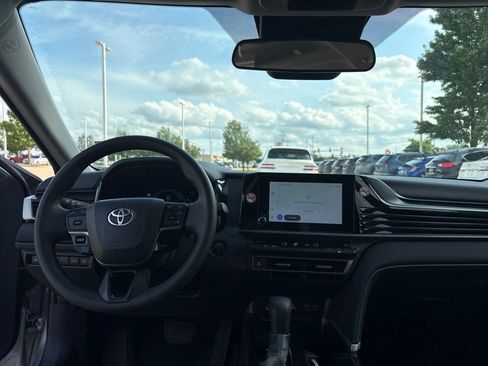 Used 2025 Toyota Camry LE FWD image 22