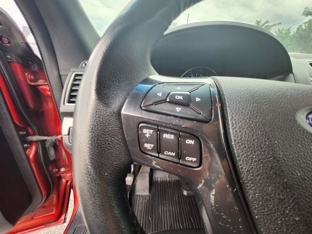 Used 2019 Ford Explorer XLT w/ Equipment Group 202A AWD/4WD image 13