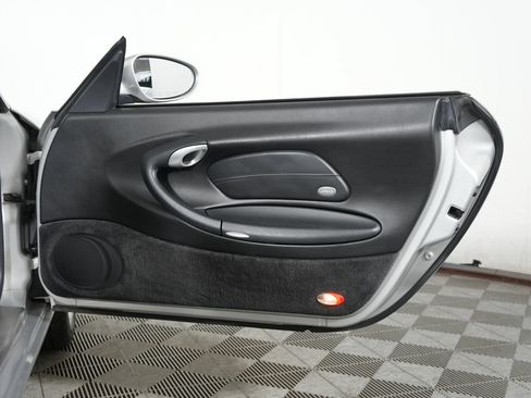 Used 2000 Porsche 911 Carrera RWD image 37