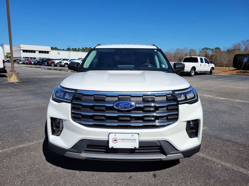 Certified 2025 Ford Explorer Active w/ Active Comfort Package image 8