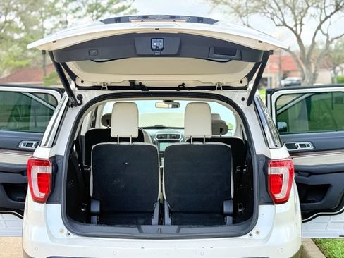 Used 2017 Ford Explorer Platinum AWD/4WD image 13