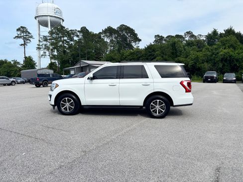 Used 2020 Ford Expedition XLT w/ Equipment Group 201A RWD image 8