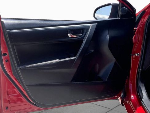 Used 2014 Toyota Corolla S FWD image 21
