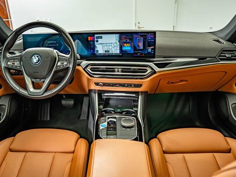 Used 2023 BMW i4 eDrive35 w/ Premium Package RWD image 29