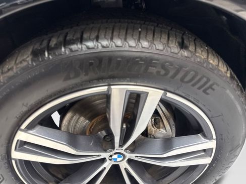 Used 2023 BMW X7 xDrive40i w/ M Sport Package AWD/4WD image 92