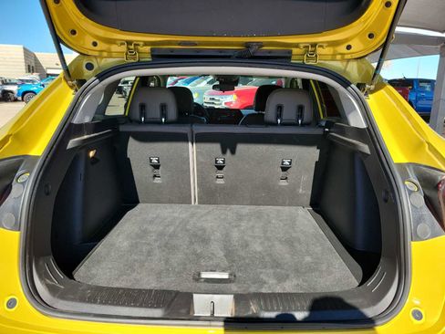 Used 2024 Chevrolet Trax ACTIV w/ Sunroof Package image 19