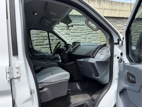Used 2015 Ford Transit 250 130 Low Roof w/ Exterior Upgrade Package RWD image 25