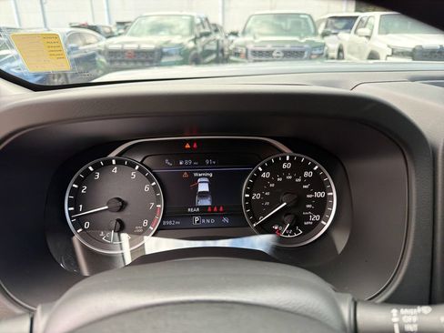 Used 2025 Nissan Frontier SV RWD image 21