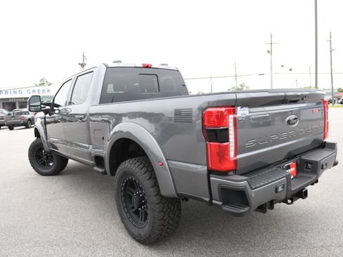 New 2026 Ford F250 Lariat w/ Black Appearance Package AWD/4WD image 10