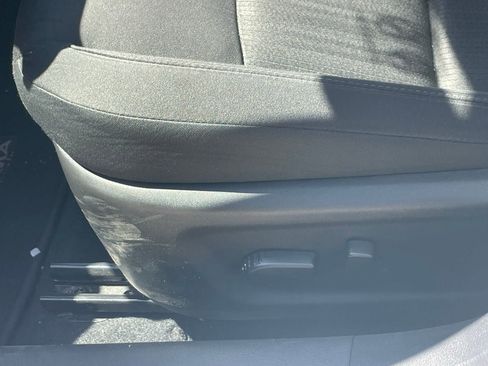 Used 2025 Nissan Altima 2.5 SV image 5