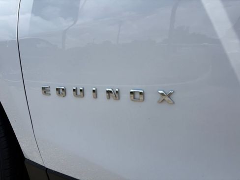 Used 2024 Chevrolet Equinox LT FWD image 9