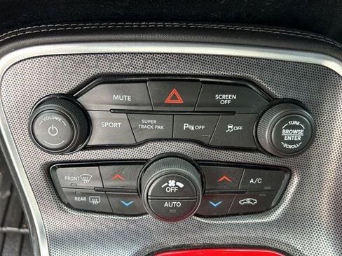 Used 2018 Dodge Challenger GT w/ Driver Convenience Group AWD/4WD image 34