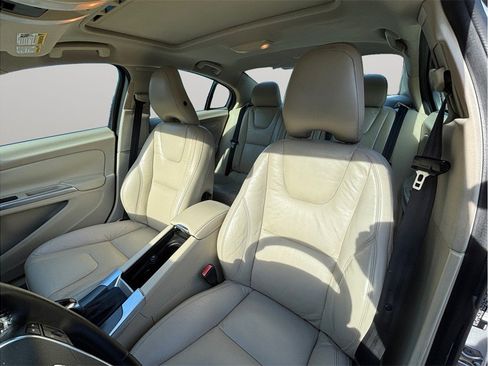 Used 2014 Volvo S60 T5 image 15