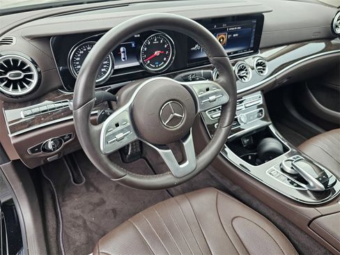 Used 2025 Mercedes-Benz GLC 300 image 15