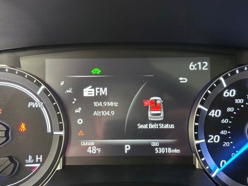 Used 2023 Toyota Highlander XLE AWD/4WD image 29