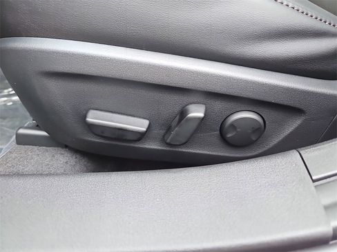 New 2026 MAZDA MAZDA3 2.5 S Hatchback w/ Premium Pkg image 30