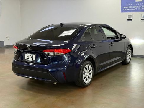 Used 2022 Toyota Corolla LE FWD image 6