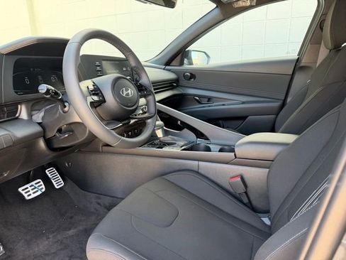 New 2026 Hyundai Elantra SEL Sport Premium FWD image 4