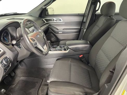 Used 2012 Ford Explorer XLT AWD/4WD image 2