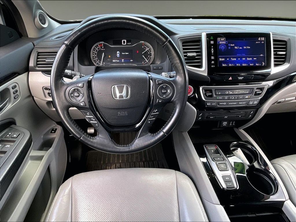 Used 2016 Honda Pilot Elite image 17