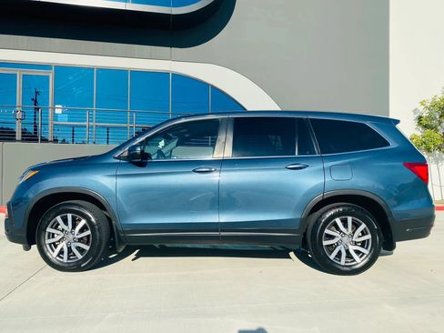 Used 2021 Honda Pilot EX image 4