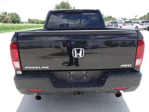Certified 2023 Honda Ridgeline RTL image 5
