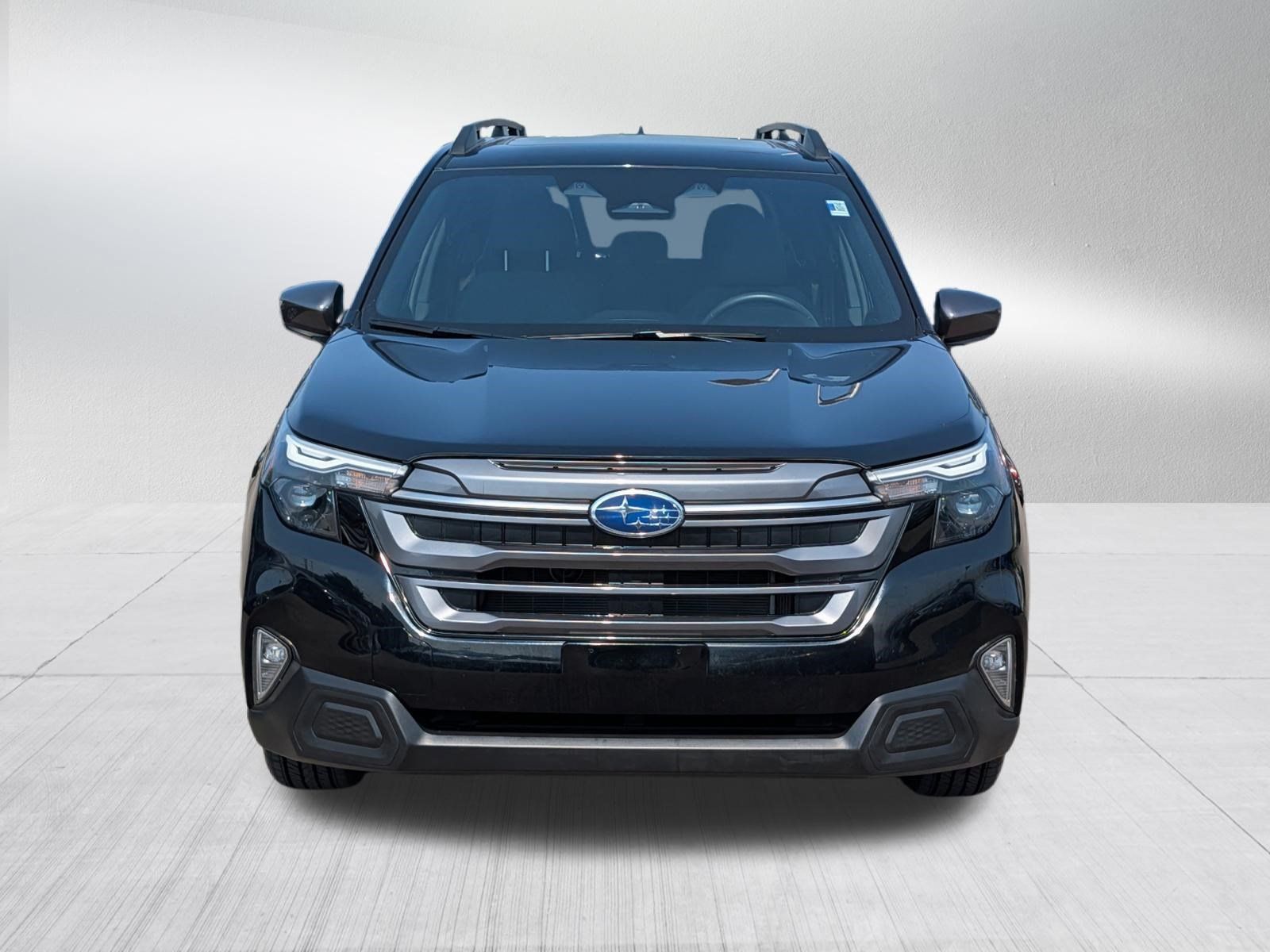 Certified 2025 Subaru Forester Premium AWD/4WD image 2