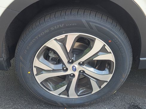 Used 2022 Subaru Outback Touring AWD/4WD image 32
