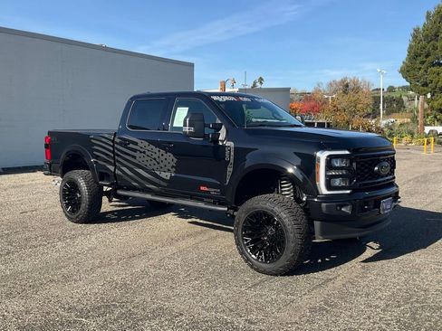 New 2025 Ford F250 XLT w/ Black Appearance Package AWD/4WD image 9
