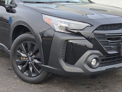 Certified 2023 Subaru Outback Onyx Edition image 3