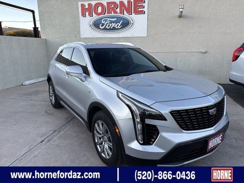 Used 2020 Cadillac XT4 Premium Luxury image 1