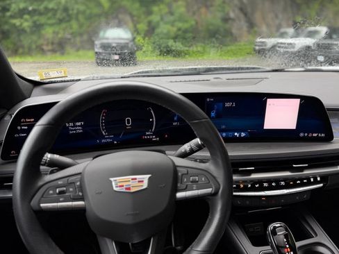 Used 2024 Cadillac XT4 Sport AWD/4WD image 14