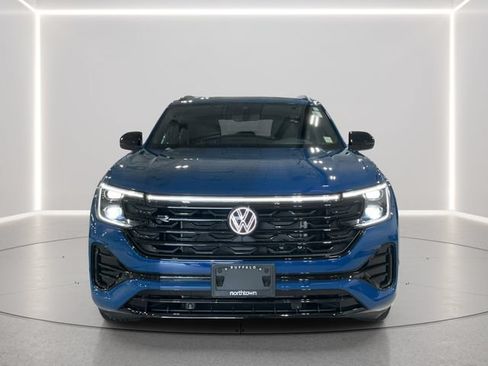 Used 2026 Volkswagen Atlas Cross Sport SEL R-Line w/ MDO Package AWD/4WD image 9