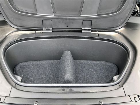 Used 2023 Volvo C40 P8 Recharge Plus w/ Climate Package image 34