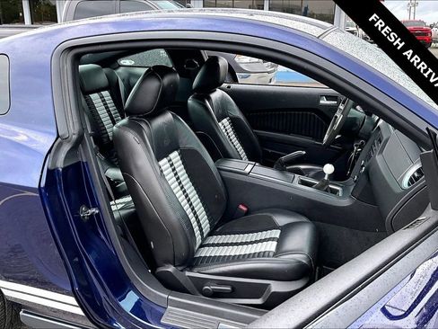 Used 2010 Ford Mustang Shelby GT500 RWD image 25