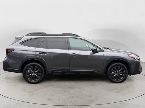 Certified 2025 Subaru Outback Onyx Edition AWD/4WD image 6