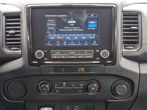 Used 2022 Nissan Frontier S image 19