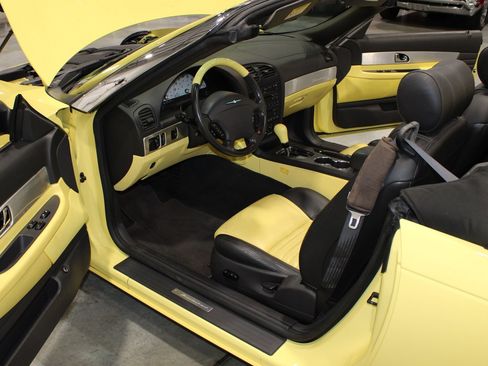 Used 2002 Ford Thunderbird RWD image 6