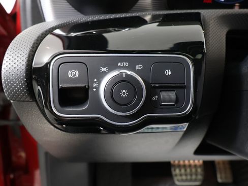 Used 2021 Mercedes-Benz A 220 A 220 4MATIC image 34