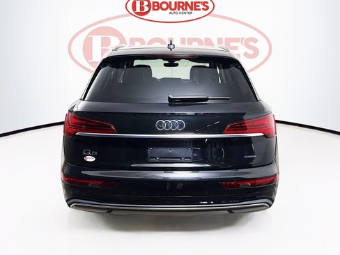 Used 2023 Audi Q5 2.0T Premium w/ Convenience Package AWD/4WD image 9