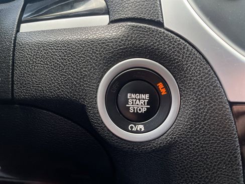 Used 2023 Chrysler 300 Touring image 21