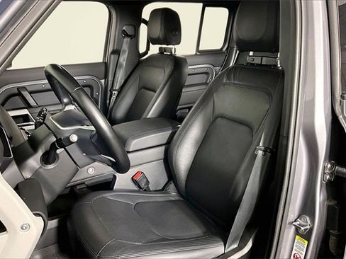 Used 2024 Land Rover Defender 110 S image 20